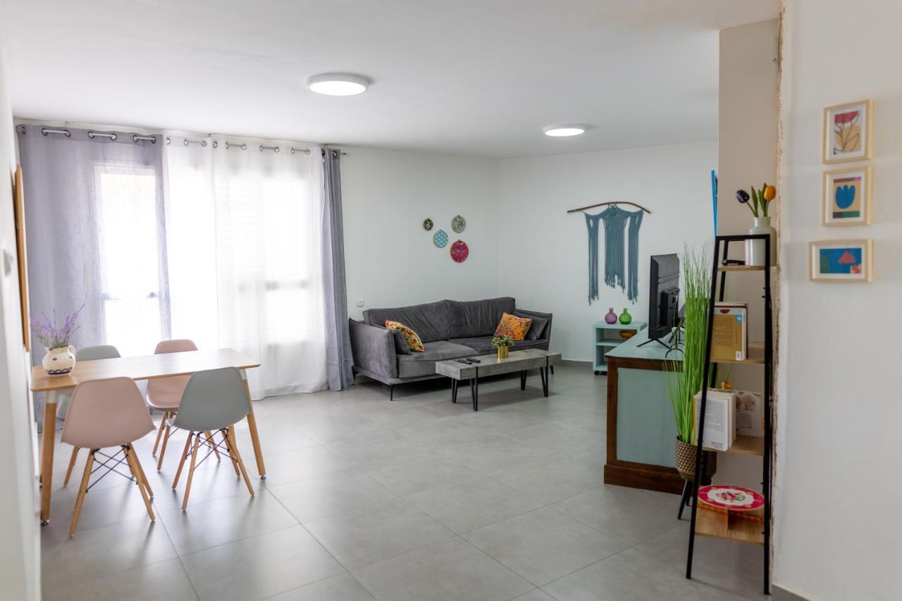 Bloom Apartment Ейлат Екстериор снимка